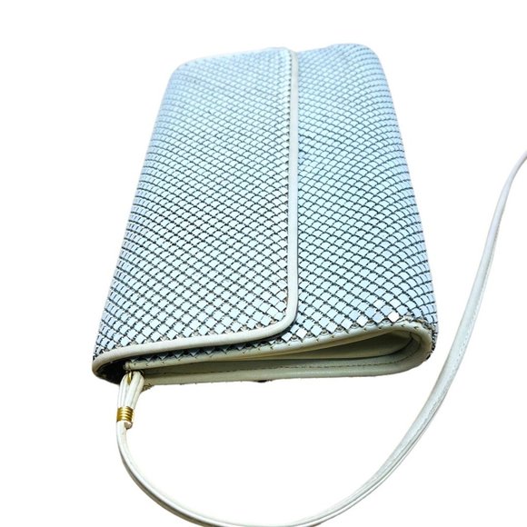 Vintage Whiting and Davis Ivory Metal Chain Mesh Clutch Purse 10" W x 6" H - Picture 4 of 6